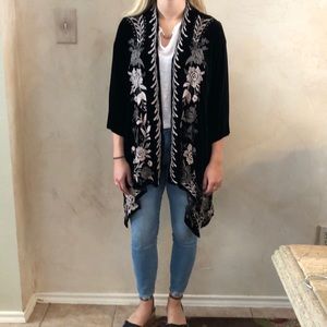 Johnny Was Black Velvet Short Duster Size Small